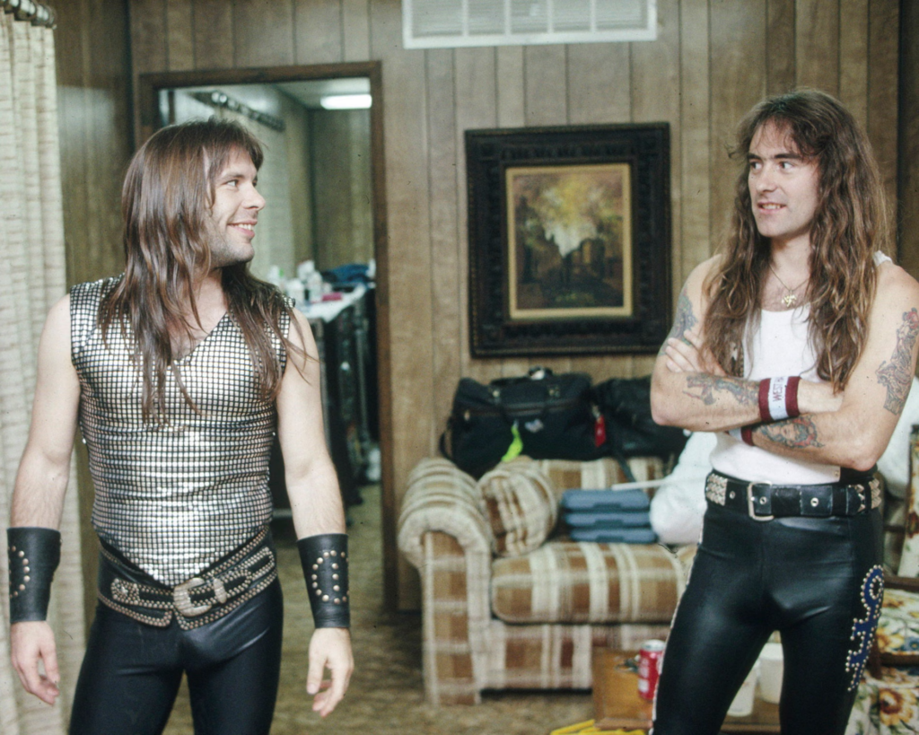 “Quase desisti para virar professor de esgrima”, diz Bruce Dickinson sobre fase difícil do Iron Maiden 